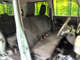 運転席シート廻りは使用感も少なく、良好な状態となっています。丁寧に使われていたことがよくわかりますね。