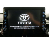 ディスプレイオーディオを装備。スマホとクルマをつなぐことで、これまでのナビに加えて、いろんなサービスが楽しめます。