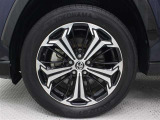 純正アルミホイールです。235/55R19