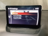 Apple Carplay・Android Auto対応!マツダ コネクト(コマンダーコントロール)でスマートフォンを操作して、通話、音楽を聴いたり、マップで目的地を調べることができます。