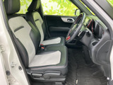 運転しやすいように設計されたシートは、体全体をしっかりとホールド。長時間の運転でも疲れにくいです。