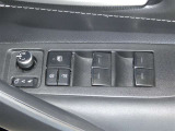 ■ドアミラースイッチ ■パワーウィンドウスイッチです。