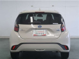 燃費の良さと静かな走りが魅力のハイブリッド車。ガソリン代を抑えながら、快適でスムーズなドライブを楽しめます。