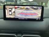 360度ビューモニターを装備。車両周囲の状況を確認しやすく、駐車時の安全確認に役立ちます。