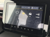 高音質なオーディオで、車内をコンサートホールに。様々なメディアに対応し、快適なドライブを演出します。音楽好きにはたまらない装備です。
