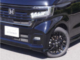 【外装クリーニング済み】外装も入庫時にしっかりと洗車しております。また納車前も綺麗にして納車いたします。