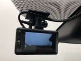 ニュースで流れる【事故の瞬間】【あおり運転】の映像は、ドライブレコーダーが録画しているからです。もしもの時の証拠映像を保存できます。