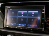 CD、DVD、Bluetooth、AM、FM、AUX、スマートフォン接続ができます。