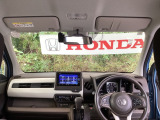 ワイドな視界で運転もしやすくなるように、設計されています。