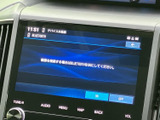 お気に入りの音楽をクリアな音質で。Bluetooth接続で、スマートフォンとの連携も簡単です。快適なドライブのお供に最適です。