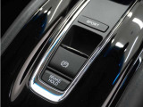 ◆オートブレーキホールド機能付き電子パーキングブレーキ◆ブレーキペダルを足から離しても停車状態を保ちます。アクセルを踏めば自動でブレーキが解除され、発進可能!