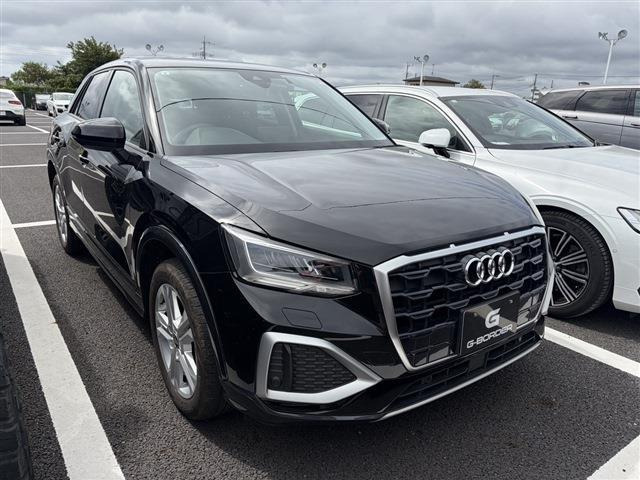 アウディ Q2 