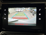 ●バックカメラ:便利な【バックカメラ】で安全確認もできます。駐車が苦手な方にもオススメな便利機能です。