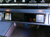 運転席/助手席シートヒーター付きです。寒い日も快適なドライブが楽しめます♪