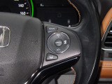 Hondaセンシングの機能のひとつ、アダプティブクルーズコントロール付!アクセルから足を離しても設定したスピードと前車との車間を保ち走行してくれます!車線維持もアシスト☆高速道路で疲労軽減ですね☆