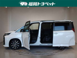 両側パワースライドドア付きだから、狭い駐車スペースなどでの 乗り降りラクラク!小さなお子さまのいるご家庭には嬉しい装備。