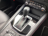 アクセルペダルを踏み込む量や速さに応じて変速パターンをし、人馬一体の運転感覚を発揮してくれる6速オートマ!