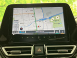 高精細なディスプレイが、運転に必要な情報を分かりやすく表示します。快適なドライブをサポートする、頼れる相棒です。