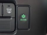 エンジン、エアコンなどを制御し低燃費な『ECONモード』に、また走りを楽しみたいとき、空調など快適性を重視したいときにはスイッチOFFで通常モードに切り替えができます!