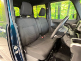 運転席シート廻りは使用感も少なく、良好な状態となっています。丁寧に使われていたことがよくわかりますね。