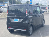 リアビューもスタイリッシュ。落ち着いたデザインが、運転するあなたをより一層引き立てます。日常使いにも最適な一台です。