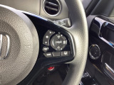 Hondaセンシングの機能のひとつ、アダプティブクルーズコントロール付!アクセルから足を離しても設定したスピードと前車との車間を保ち走行してくれます!車線維持もアシスト☆高速道路で疲労軽減ですね☆
