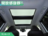 ムーンルーフ付きで開放的です。室内も広く感じます。換気にも便利です。