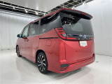 低燃費で環境にもやさしいハイブリッド車です。トヨタ専用診断機器でハイブリッドシステムを綿密に点検してあります!
