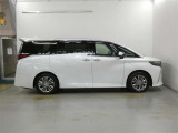 この度は、当社の展示車をご覧いただきまして、誠に有難うございます。自信をもってお勧めできる車となりますので、ごゆっくりご覧頂きたいと思います。