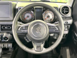 【純正革巻きステアリング】上質な革を使用することで、手にしっかり馴染みとても運転しやすいハンドルです♪