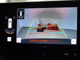 バックガイドモニターを装備しています、車庫入れもラクラクです。