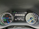 狭い場所での駐車も安心。後方の状況を画面で確認できるので、安全に駐車操作を行えます。