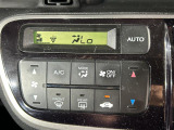 【 オートエアコン 】車内温度を感知して自動で温度調整をしてくれるのでいつでも快適な車内空間を創り上げます!