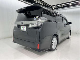 沢山乗れるのがこの車の魅力!2台で移動しないと・・・なんて時もこの車なら1台で!大活躍です♪