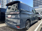 LEDテールライトです。省電力、高輝度のLEDは明るく照らすので夜間運転時の視認性を高めます。スタイリッシュな見た目で細かいところもこだわりたいあなたに!