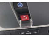 別途、Honda Total Care プレミアムへご加入いただきますと、ボタンひとつで緊急サポートセンターがつながり、クルマの状況が常に共有され、緊急・トラブル時に迅速なサポートが受けられます。