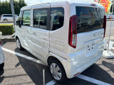 ☆お車についた傷やヘコミ、事故の修理もハヤシにお任せください。自社鈑金工場で修理ができますの安心です☆