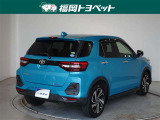 色はきれいなターコイズブルーマイカメタリックです。