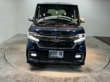 一目見てホンダ車だとわかるカッコいいフロントマスクです!