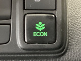 ★ECONスイッチ★ エコドライブを加速しよう!スイッチをONにすると、運転の仕方によるロスを抑え込み燃費をよくするようクルマが頑張ります(*^ー^*)燃費向上にチャレンジ♪