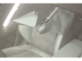 万一の事態もしっかり記録!小型フロントカメラ採用のドライブレコーダーを装備しています。