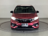 LEDヘッドライトを装備しています。LEDヘッドライトはとても明るく、雨の日や夜間走行も安全・安心です。