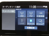 AM/FMチューナー、Bluetooth接続、USB入力、スマートフォン連携機能を標準装備!TVオプションも申し込み済み。フルセグTV視聴が可能です。機能の詳細は展示店舗までお尋ねください。