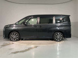 その他にも各種保険、お車の買取(T-UP)、JAF、TSカード、携帯電話などの取扱いをしております。詳しくはスタッフにお尋ねください。