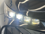 【LEDヘッドライト】悪天候や夜間走行時も良好な視界を確保し安心して運転できる高輝度LEDヘッドライトを装備!点灯速度が早く、消費電力も抑えられています。