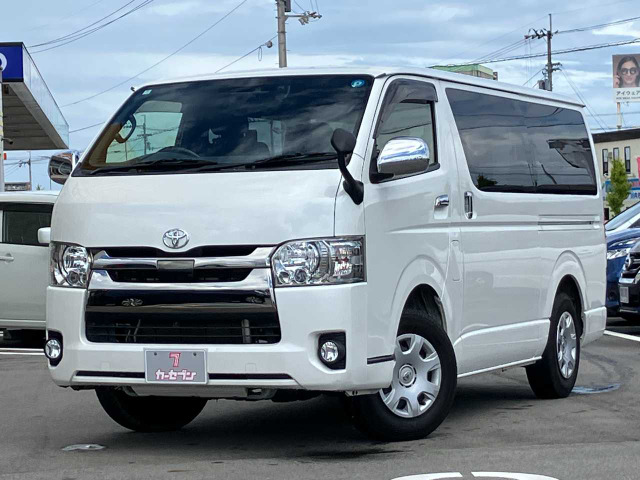 トヨタ ハイエースバン 