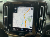 【9インチタッチスクリーン純正HDDナビ】「Apple Car Play」「Android Auto」対応のボルボ先進ナビゲーション「SENSUS」。最新地図データへ無料更新してお渡しします。
