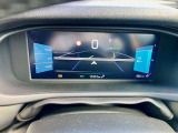 運転席前のメーター表示に、ナビの画面を大きく一緒に出す事も出来ます。