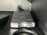 グローブBOX内のカードの取り出しもしやすい場所にETCがついています。高速道路の料金所の通過もラクラクです!。