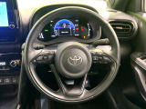 【純正革巻きステアリング】上質な革を使用することで、手にしっかり馴染みとても運転しやすいハンドルです♪